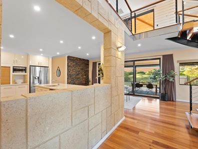 2 Latiano Green, Secret Harbour WA 6173