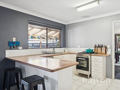 6 Paringa Place, Gosnells WA 6110
