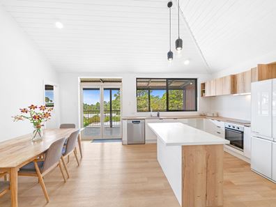 11 Christina Crescent, Denmark WA 6333