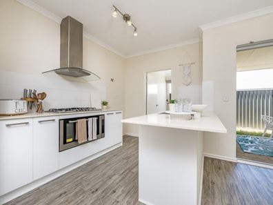 10 Scripta Way, Jindalee WA 6036