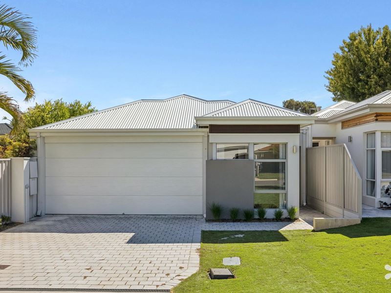 12A Loris Way, Kardinya WA 6163