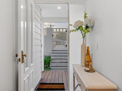 14A MANDALAY PLACE, Craigie WA 6025