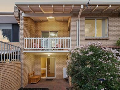 1/4 Brentham Street, Leederville WA 6007
