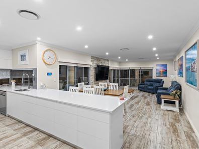 38 Laurina Way, Beeliar WA 6164