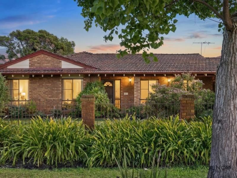 14 Barbican Street West, Shelley WA 6148