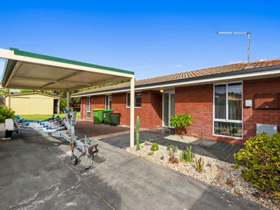12 Yanrey Street, Golden Bay WA 6174