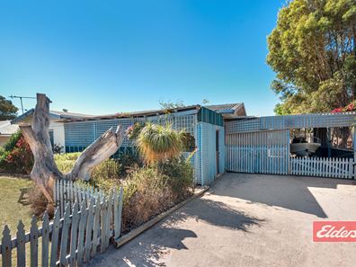 255 Second Street, Wonthella WA 6530