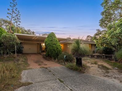 21 Chadwick Parade, Brookdale WA 6112