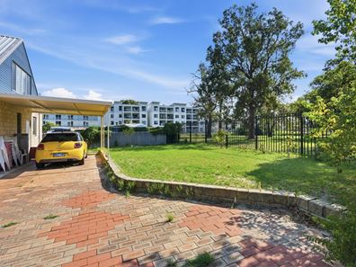 358 Railway Parade, Beckenham WA 6107