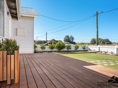 15 Maley Way, Beachlands WA 6530