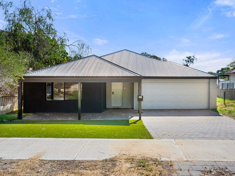 35 Kirkus Road, Medina
