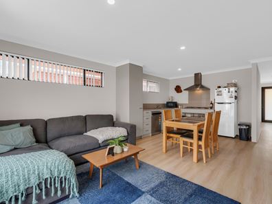 9 Earls Way, South Yunderup WA 6208