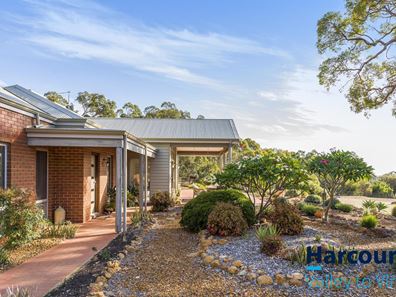 155 Guernsey Rise, Chittering WA 6084