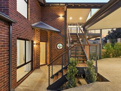 46 Beach Road, Watermans Bay WA 6020