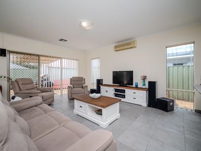 9 Brunswick Circuit, Banksia Grove WA 6031
