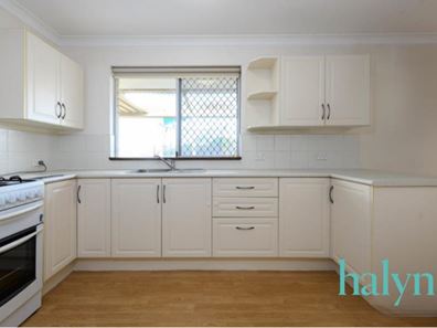 4/11 Louise Street, Rockingham WA 6168