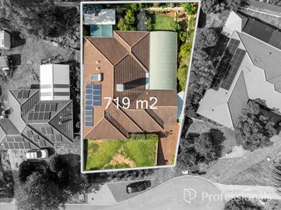 29 Tristram Gardens, Parmelia WA 6167