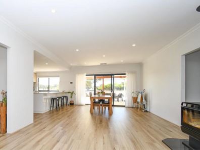 248 Hasluck Circuit, North Dandalup WA 6207