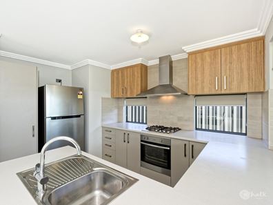 35a Bedgebury Road, Hilbert WA 6112