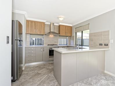 35a Bedgebury Road, Hilbert WA 6112