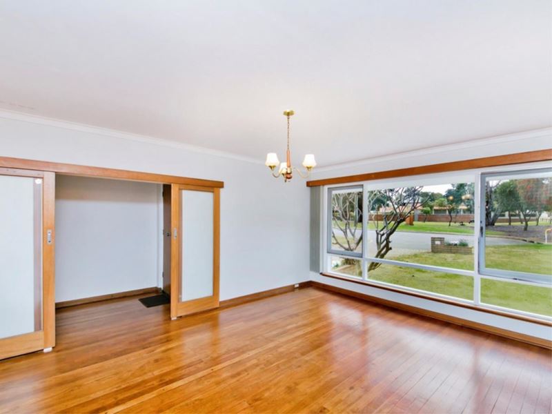 34 Hannaby Street, Dianella