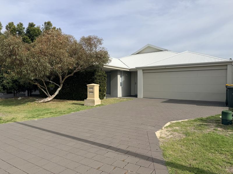 8 Descent Street, Ellenbrook WA 6069