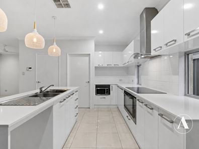 3 Glenora Way, Harrisdale WA 6112