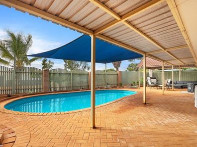 6 Meda Crescent, Dampier WA 6713