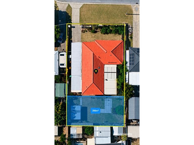 61 Hurlston Way, Koondoola