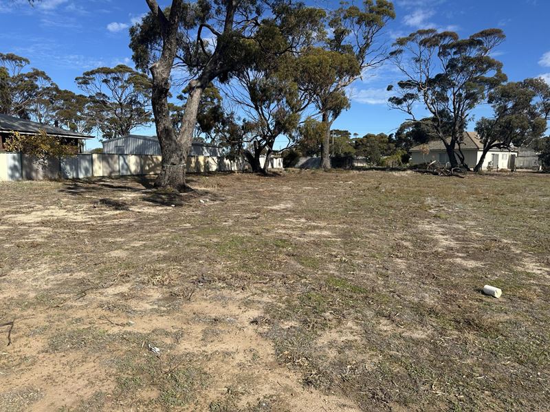 27 Whitehead Road, Gnowangerup