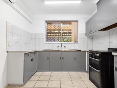 13 Yule Crescent, Dampier WA 6713