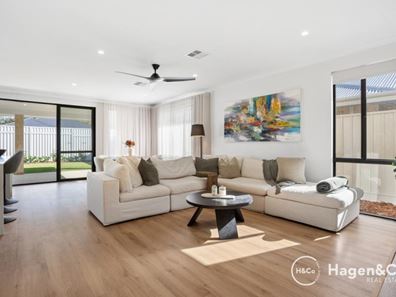 11 Glenesk Street, Madeley WA 6065
