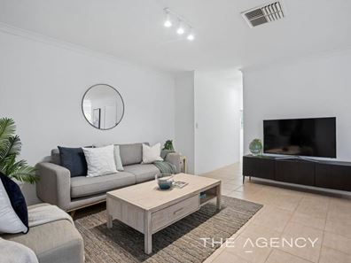 45 Deverall Square, Hillarys WA 6025