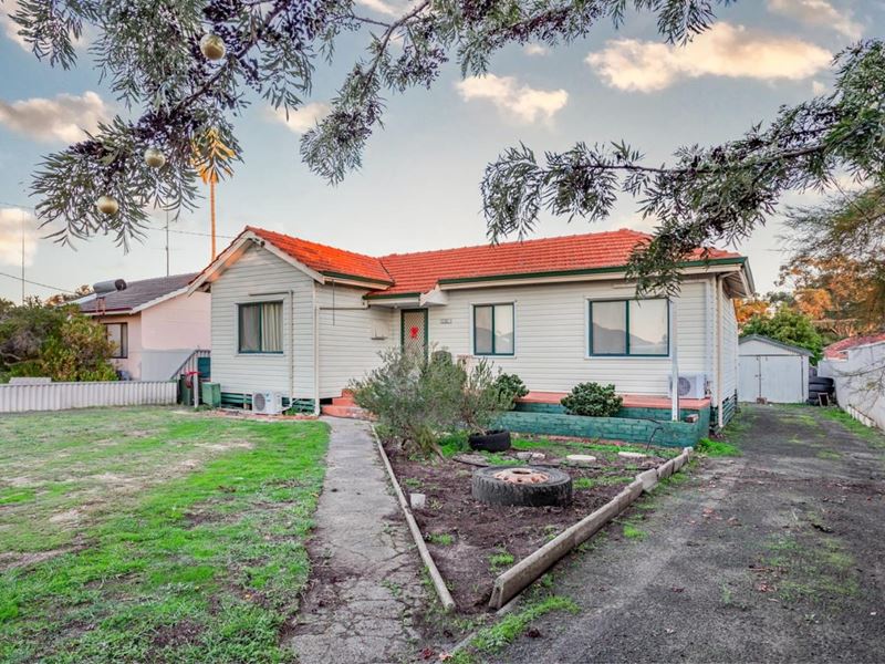 189 Clarke Street East, Carey Park WA 6230