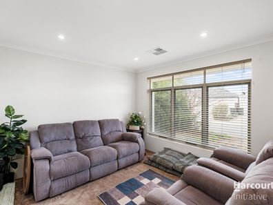 10 Brundall Street, Aveley WA 6069