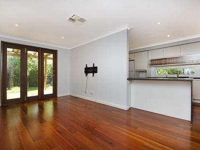 4 Hubert Street, Guildford WA 6055
