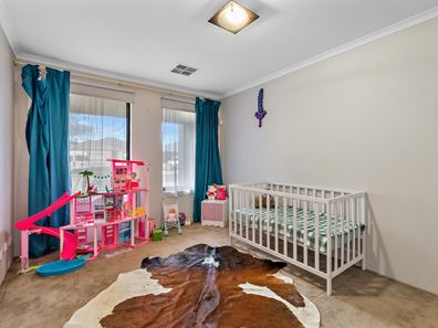 21 Tarwhine Close, South Lake WA 6164
