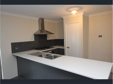 6A Netley Place, Armadale WA 6112