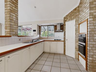 17 Playford Mews, Landsdale WA 6065