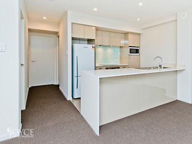 125/1 Rowe Avenue, Rivervale WA 6103