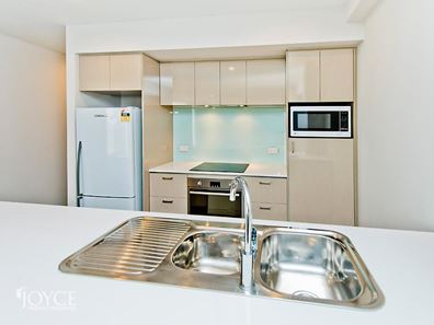 125/1 Rowe Avenue, Rivervale WA 6103