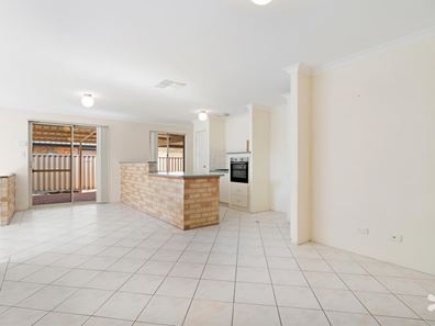 9 Windchime Terrace, Atwell WA 6164