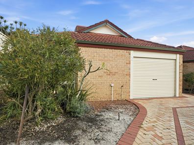2/31 Third  Avenue, Kelmscott WA 6111