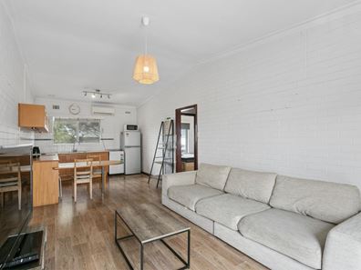 8/42 Pearl Parade, Scarborough WA 6019