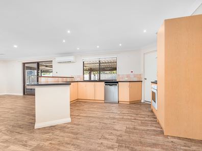 57 Tallarook Way, Waggrakine WA 6530