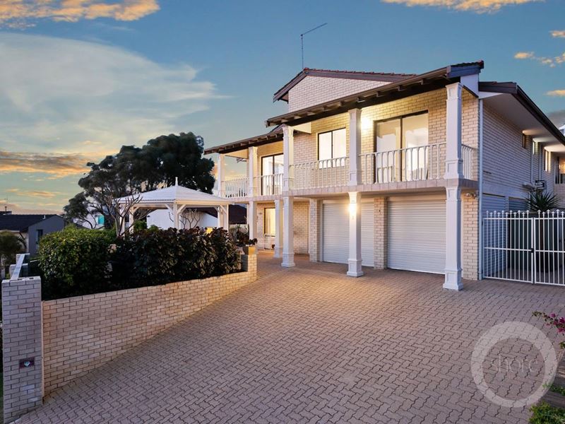 2 Poolya Road, City Beach WA 6015