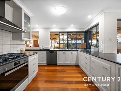 30 Masthead Street, Waikiki WA 6169