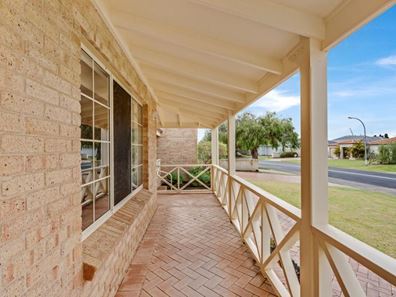 414 Marine Terrace, Geographe WA 6280