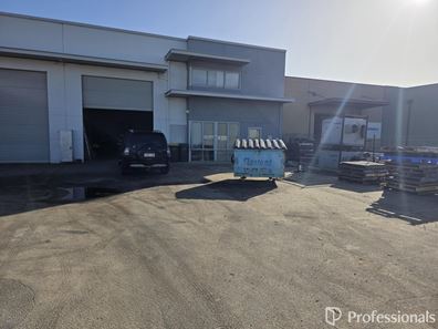 2/139 Mulgul Road, Malaga WA 6090