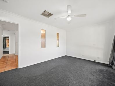 142 Challis Road, Seville Grove WA 6112